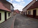 Pszczew. Uliczka prowadząca do rynku.