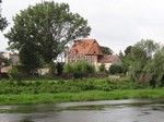 Sieraków, zruinowany szachulcowy zbór ewangelicki.