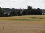 Do Lubasza poszliśmy na azymut kierując się na widoczne z daleka wieże kościelne.
