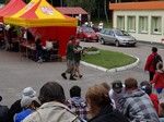 Lubasz. Za zdobyte jakimś cudem pierwsze miejsce we wczorajszym konkursie krajoznawczym dostałem puchar i piękny album.