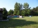 Serpelice. Nocleg był przy szkole, teren na rozbicie namiotu bardzo duży.