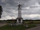 W Krzemieniu na skrzyżowaniu głównych dróg minęliśmy unikalną kolumnową kapliczkę z figurką Chrystusa.