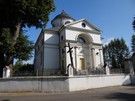 Mokobody. Klasycystyczny kościół pw. Św. Jadwigi, fundacji starosty Ossolińskiego.