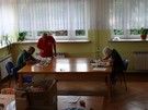 Kisielany Żmichy. Na 18:00 zapowiedziano konkurs krajoznawczy, wzięło w nim udział kilka osób (także przedstawiciel "Czarnych Stóp").