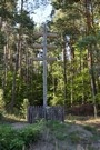 Jacnia. Nietypowy krzyż choleryczny z trzema poprzeczkami.