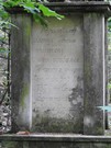 Borowskie Gry. Przy bocznej betonowej drodze odkrylimy krzy ustawiony w podzice za przeycie przez onierza bronicego si na tym terenie w 1939 roku. 