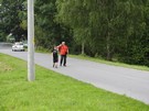 Grabno. Im bliej godziny osiemnastej, tym wicej turystw docierao do OSP.