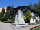 Busko-Zdrój. Muzeum Ziemi Buskiej oraz siedziba Oddziału PTTK.