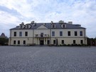 Stopnica... zaglądając po drodze do mocno przebudowanego zamku (zamknięty na głucho)...