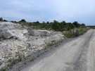 Kików. Gdzie niegdzie mijaliśmy wyrobiska dawnych kamieniołomów.