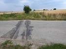 Chroberz. Dochodząc do miejscowości przeszliśmy przez zatopione w asfalcie tory po kolei wąskotorowej.