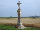 Krzyż na trasie.