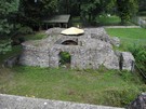 Skarżysko-Kamienna. Podeszliśmy jeszcze do znajdujących się naprzeciw ruin pieca hutniczego.