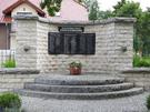 Żyrowa... i doszliśmy do pomnika upamiętniające mieszkańców poległych podczas wojen światowych.
