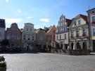 Głogówek... zdobiący ładny rynek.