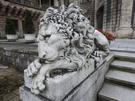 Moszna. Wróciliśmy pod fasadę pstryknąć parę szczegółów.