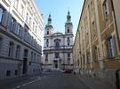 Nysa... oraz Rynku Solnego i znajdującego się przy nim barokowego kościoła Wniebowzięcia NMP.