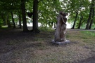 Lubniewice. Zaraz po konsumpcji, przez "Park Miłości" z mostkiem i erotycznymi rzeźbami...