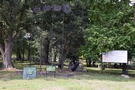 Witnica. Potem przeszlimy przez "Park Drogowskazw i Supw Milowych Cywilizacji".