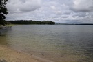 Doszliśmy do małej plaży, tu udało nam się pomoczyć stopy.