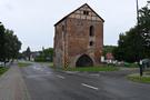 Recz. Uzupełniliśmy zapasy na dalszą drogę i wyszliśmy z miasta koło baszty Choszczeńskiej.
