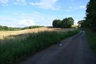 ... skręciliśmy na gruntową drogę.