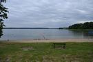 Czaplinek. Plaża przy promenadzie.