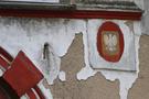 Pławno... oraz zabudowaniami: neoklasycystycznym pałacykiem i ceglaną gorzelnią.